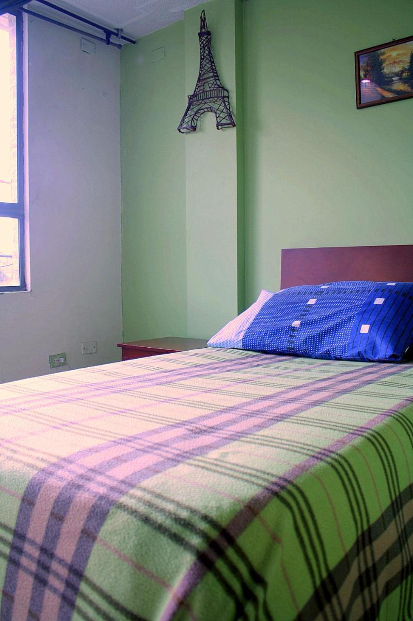 Hostel Casa Alb Bogotá Exteriör bild